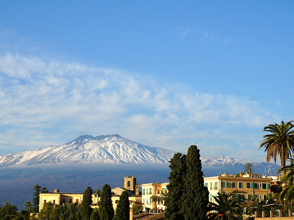 Mount Etna view over Sicily Things to Do